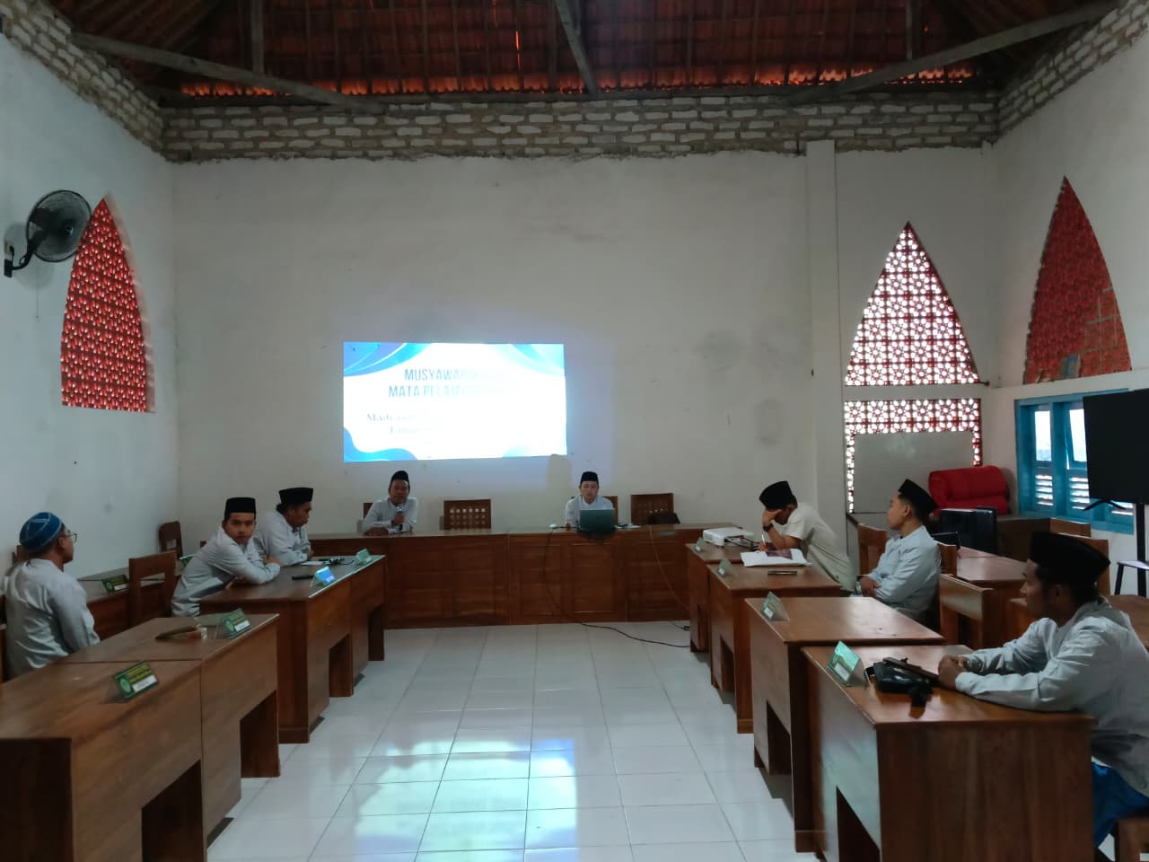MGMP Bahasa Asing, sebuah Upaya Awal Membiasakan Bahasa Asing di Lingkungan Madrasah