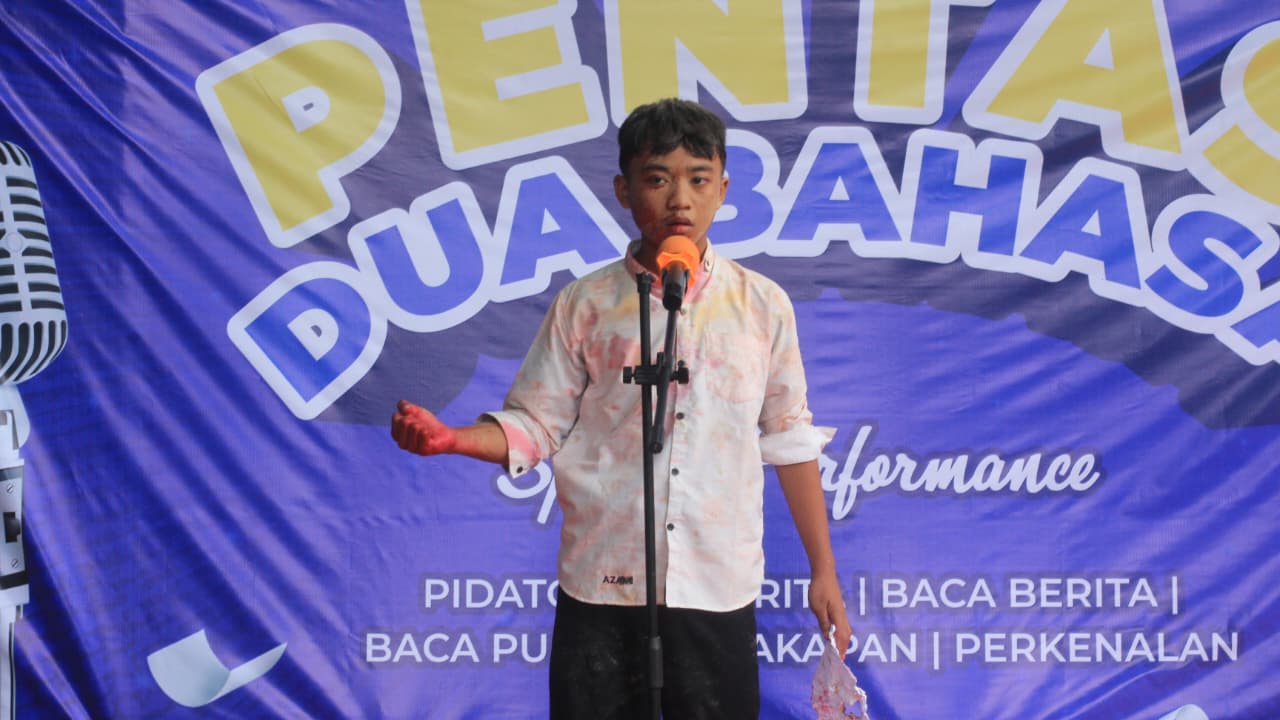 Pentas Dua Bahasa: Langkah Awal Wujudkan Impian Madrasah Bilingual.