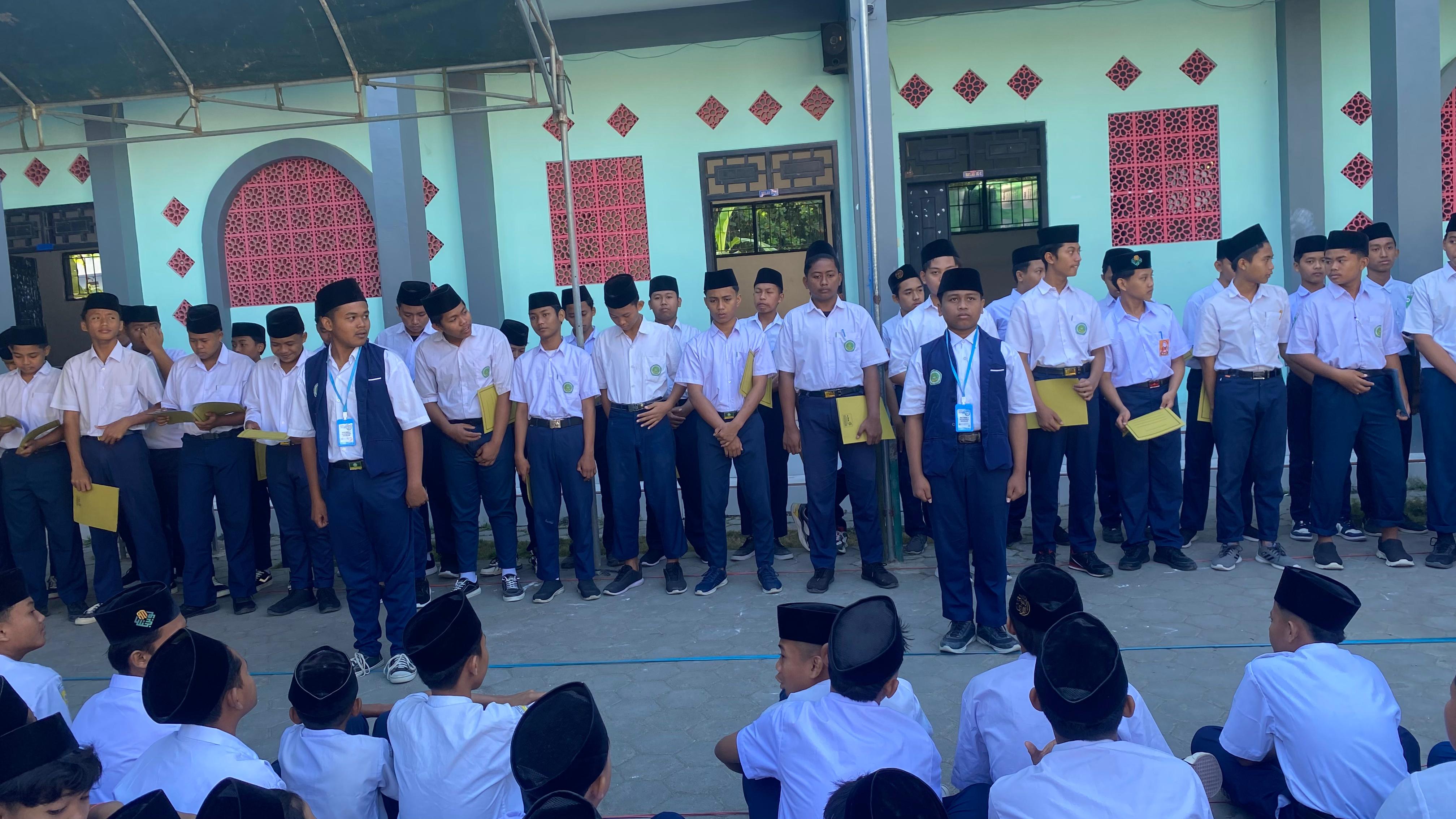 Pelantikan Pengurus Baru Patroli Keamanan Madrasah (PKM) Menyemarakkan Tahun Ajaran Baru
